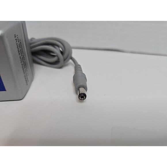 Digital Concepts AC/AC Adapter CH-3950 Input 120V 60Hz 12.4W Output 12 VAC 750mA - Picture 2 of 3